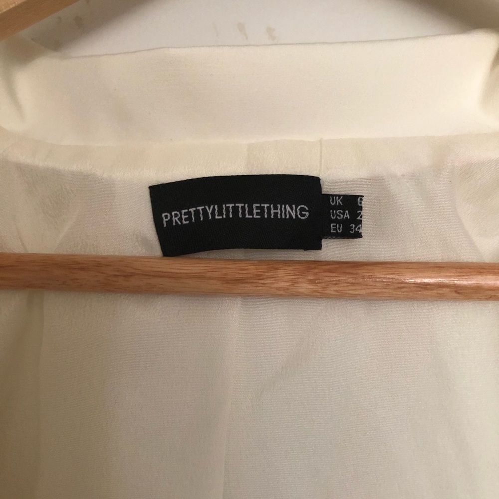 Prettylitttlethings One-button Blazer - Picture 3 of 9